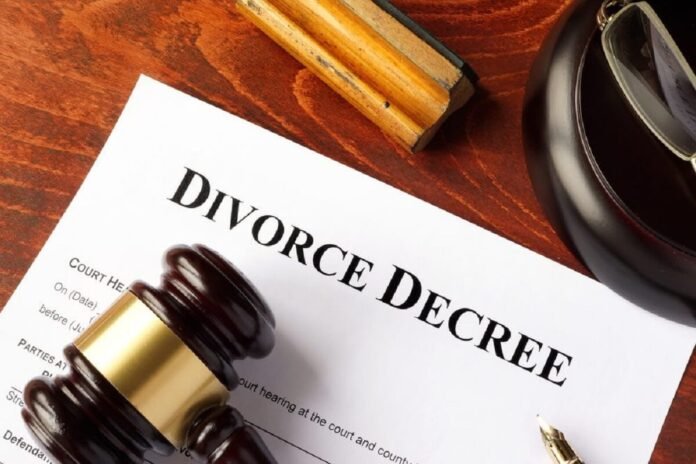 Understanding the Basics of a Divorce Decree